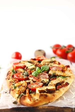 Chicken Florentine Flat Bread Pizza - Creme De La Crumb