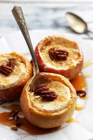 Cheesecake Stuffed Baked Apples - Creme De La Crumb