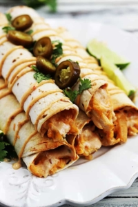 Slow Cooker Creamy Chipotle Chicken Taquitos - Creme De La Crumb