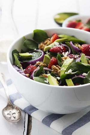 Strawberry Avocado Spinach Salad - Creme De La Crumb