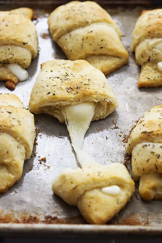 Cheesy Garlic Butter Crescents Creme De La Crumb