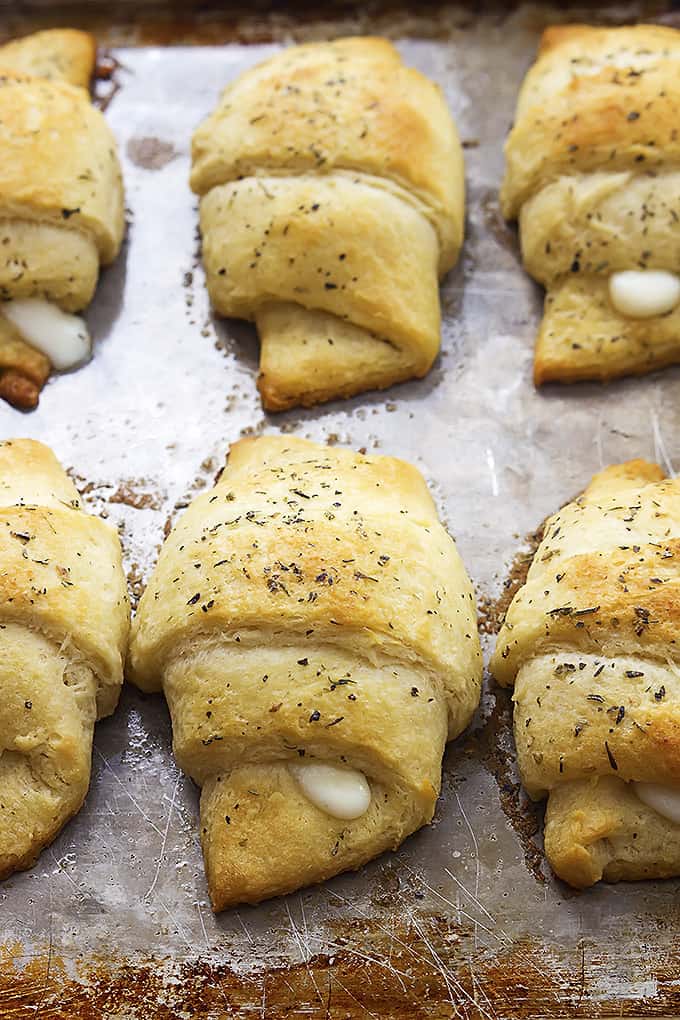 Cheesy Garlic Butter Crescents Creme De La Crumb