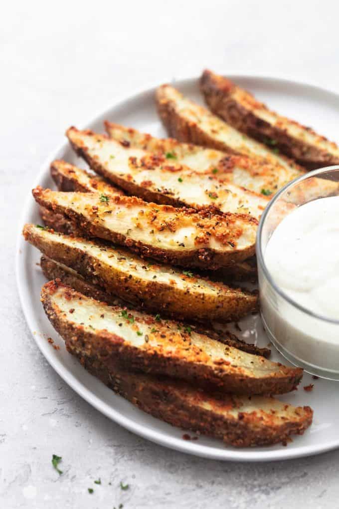 Baked Garlic Parmesan Potato Wedges Creme De La Crumb   Baked Garlic Parmesan Potato Wedges 3sm 2 680x1020 