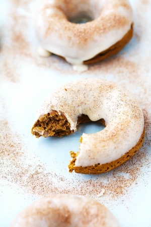 3 Ingredient Baked Pumpkin Donuts - Creme De La Crumb