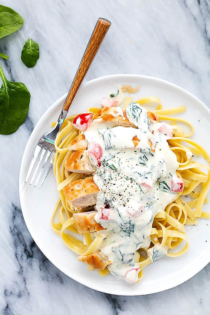 Tuscan Garlic Chicken Fettuccine Creme De La Crumb