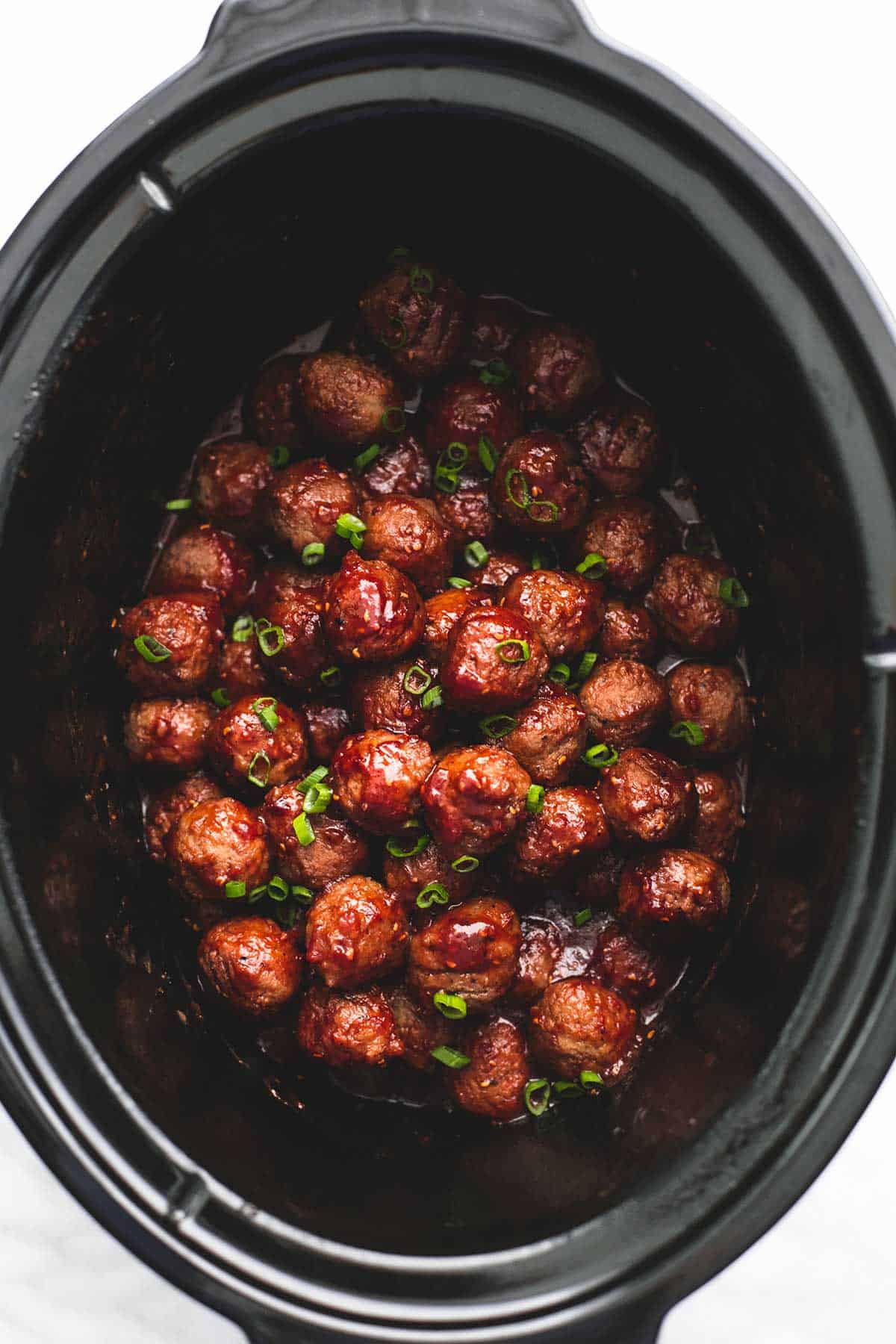 Slow Cooker Party Meatballs | Creme De La Crumb