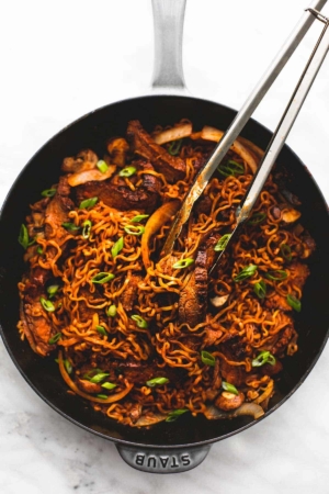 Spicy Korean Beef Noodles - Creme De La Crumb