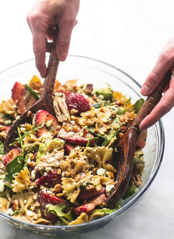 Strawberry Avocado Chicken Pasta Salad - Creme De La Crumb