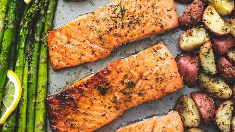 Bragg Seasoned Salmon and Asparagus - Meal Planning Mommies