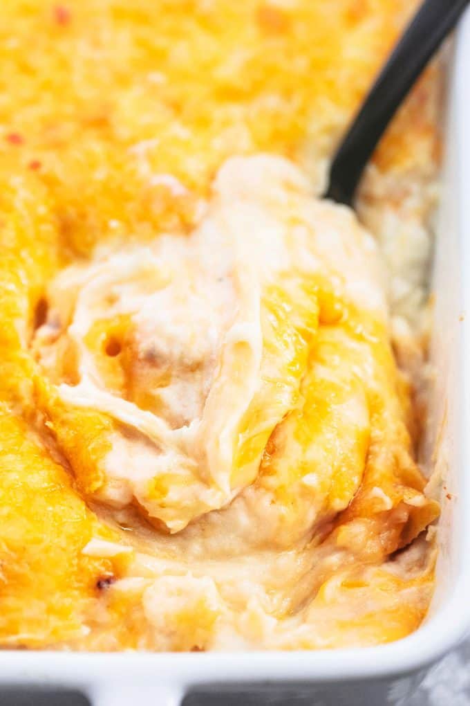 Cheesy Mashed Potatoes Casserole - Creme De La Crumb