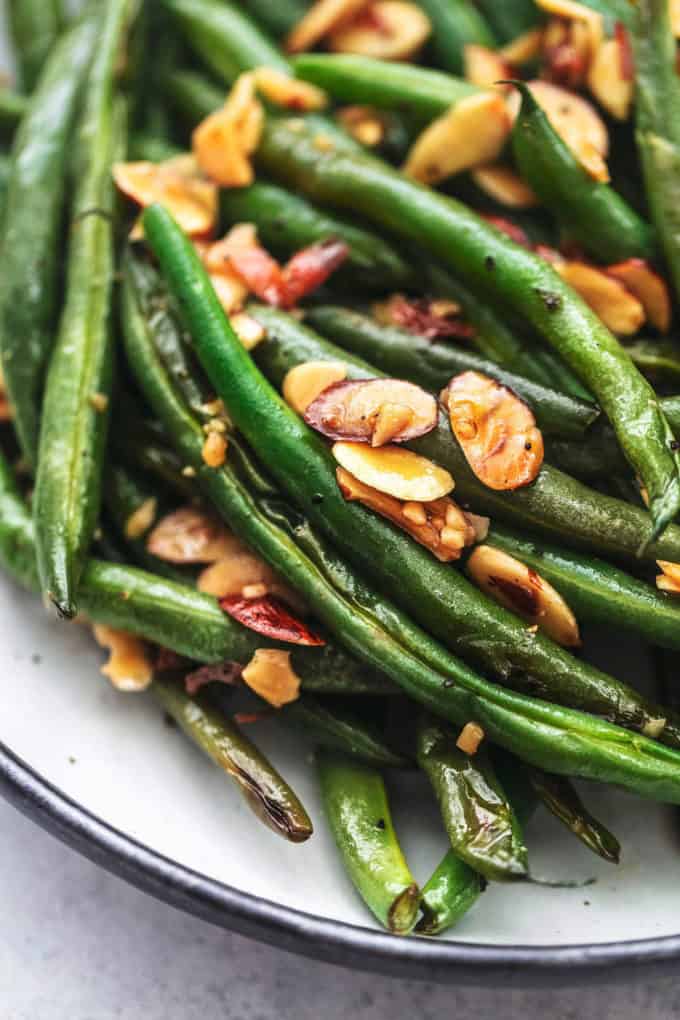 Sauteed Green Beans with Garlic and Almonds - Creme De La Crumb