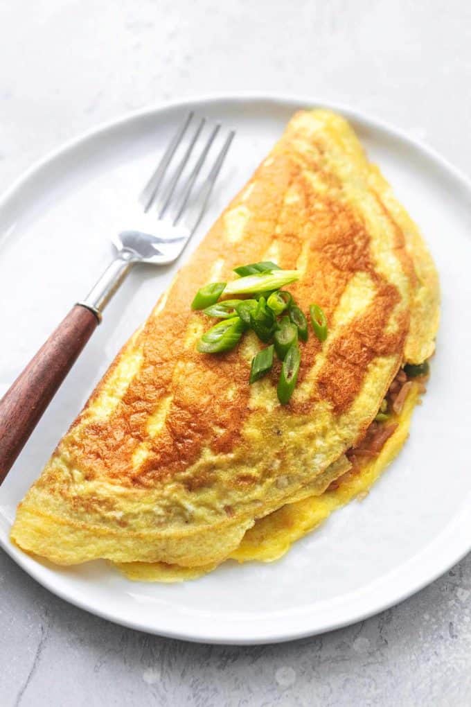 Easy Omurice Recipe (Japanese Omelet Rice) - Creme De La Crumb