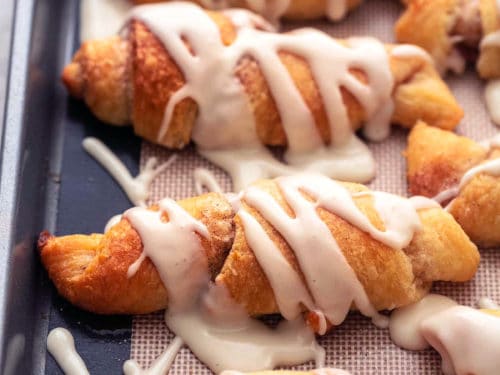 Crescent Roll Cinnamon Rolls - Mama Loves Food