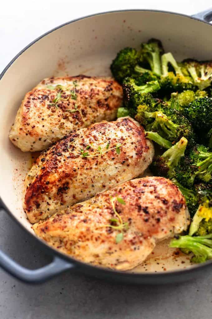 Easy Chicken and Broccoli Skillet Recipe - Creme De La Crumb