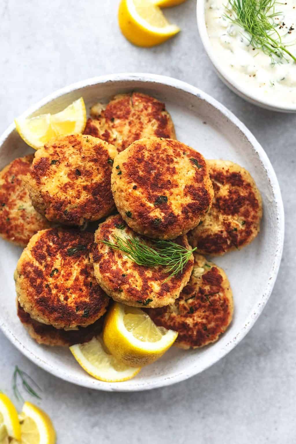 Best Crab Cakes Recipe - Creme De La Crumb