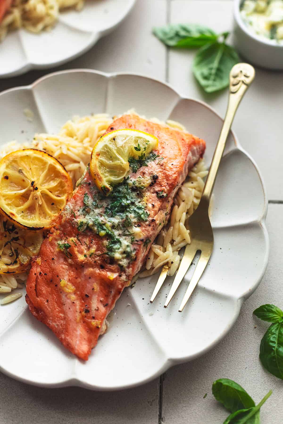 Delicious Herb Grilled Salmon Recipe: Olive Garden's Flavorful Creation ...