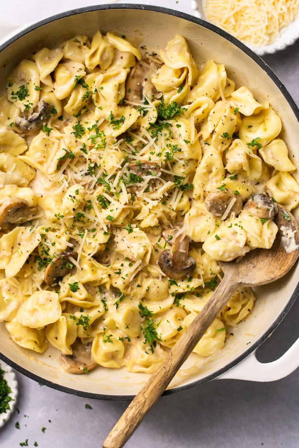 Easy Cheese Tortellini Pasta - Creme De La Crumb