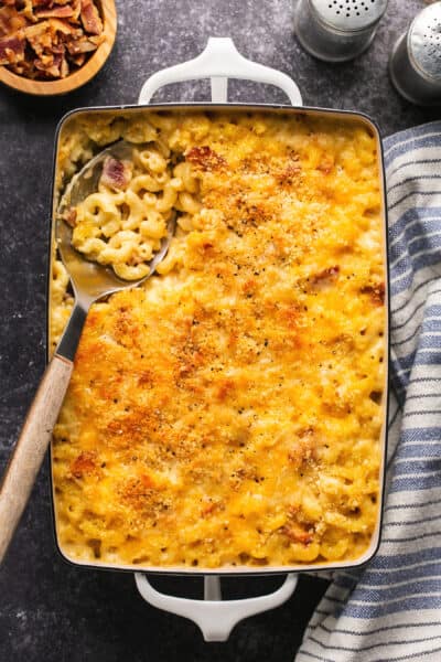 Baked Bacon Mac and Cheese - Creme De La Crumb