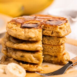 Easy Banana Pancakes - Creme De La Crumb