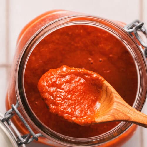 Best Easy Enchilada Sauce Recipe - Creme De La Crumb