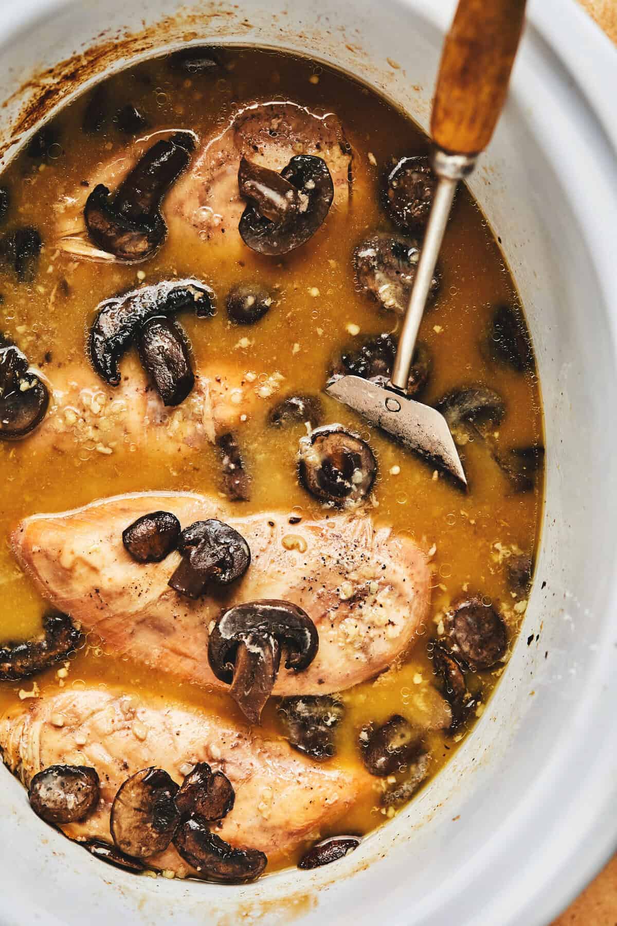 chicken marsala in a slow cooker pot